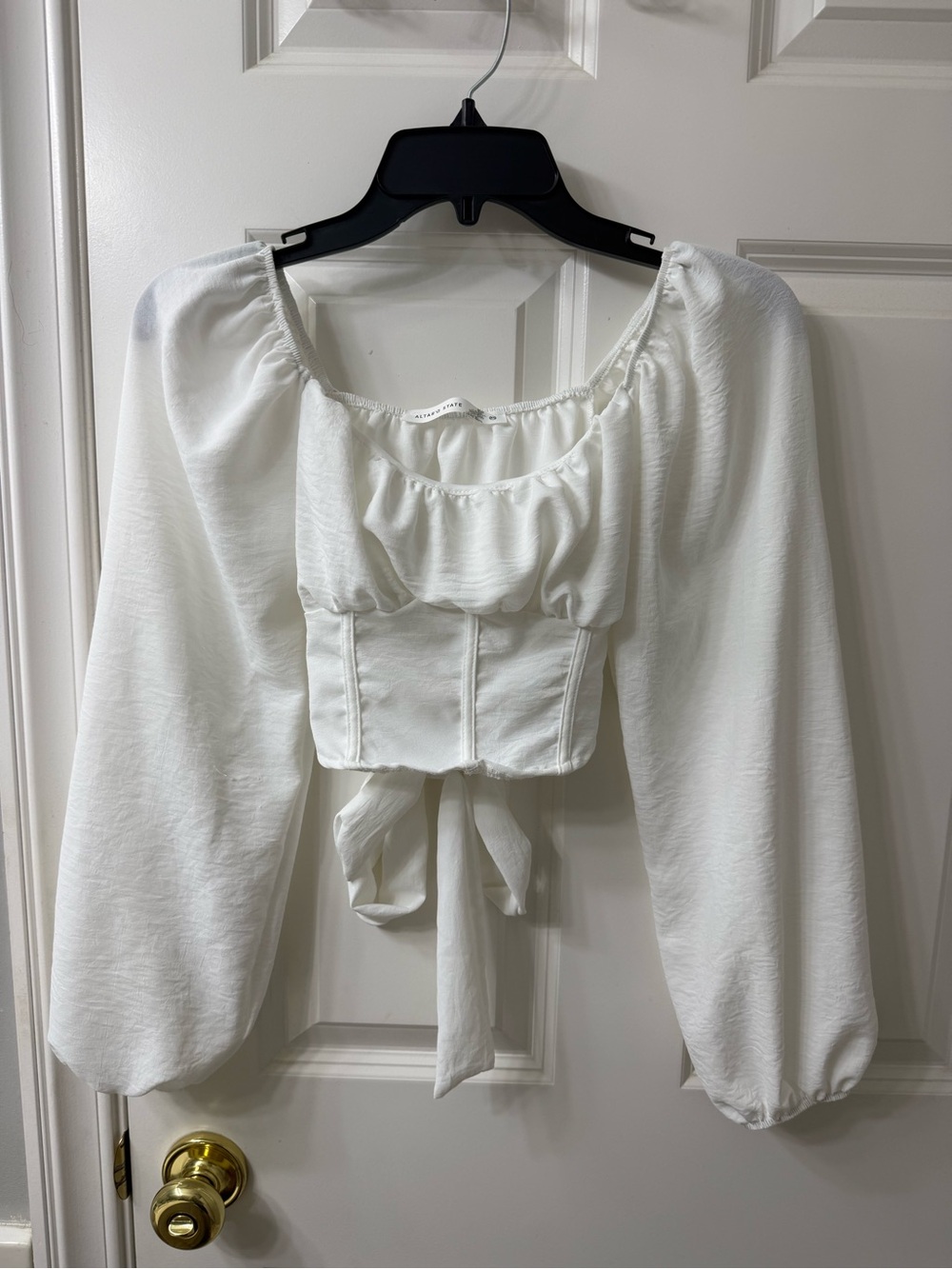 White Altard state top